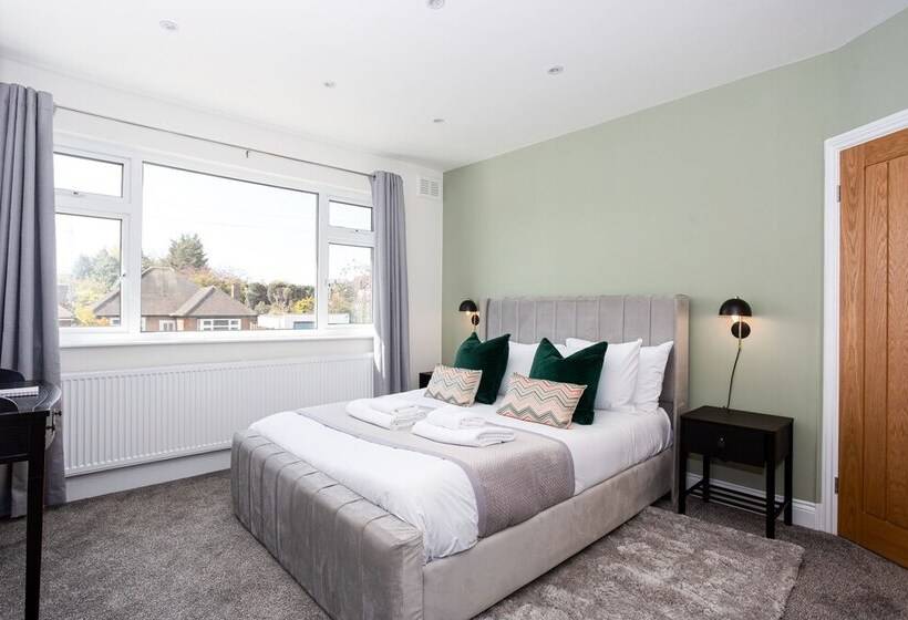 بنسيون The Carlton By Sorted Stay