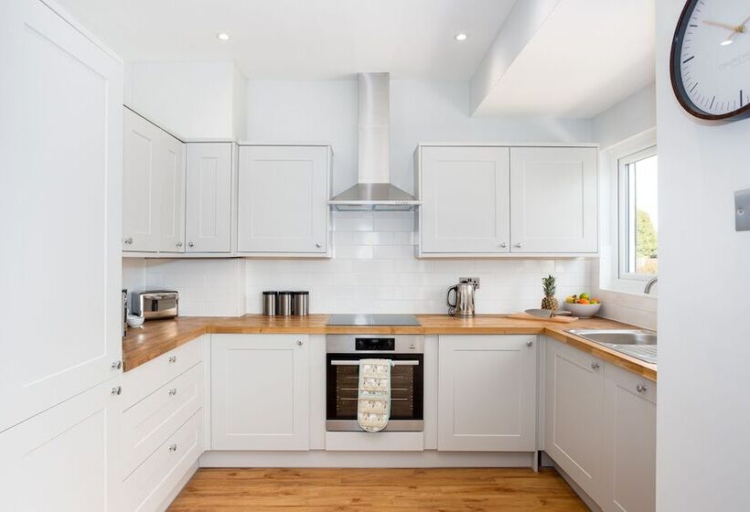 بنسيون The Carlton By Sorted Stay