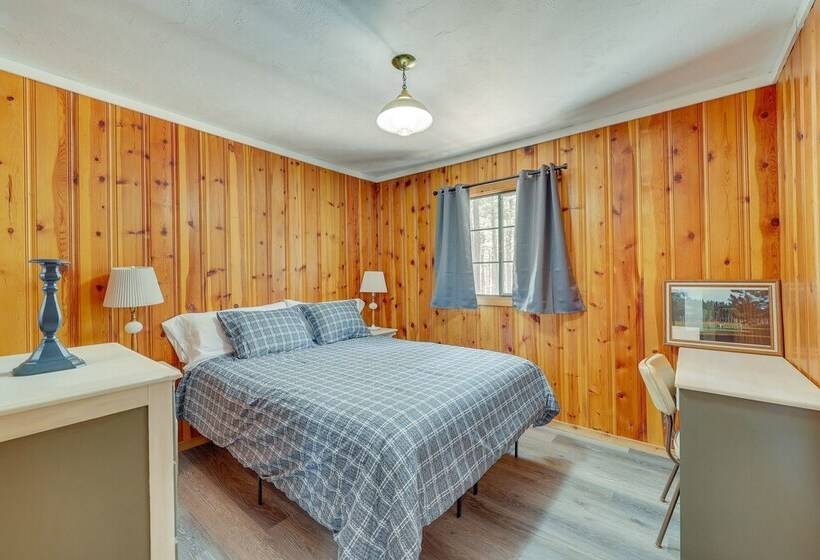 Pet Friendly Alpine Cabin W/ Gas Grill & Fireplace