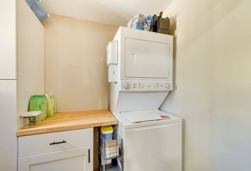 Pet Friendly Alpine Cabin W/ Gas Grill & Fireplace