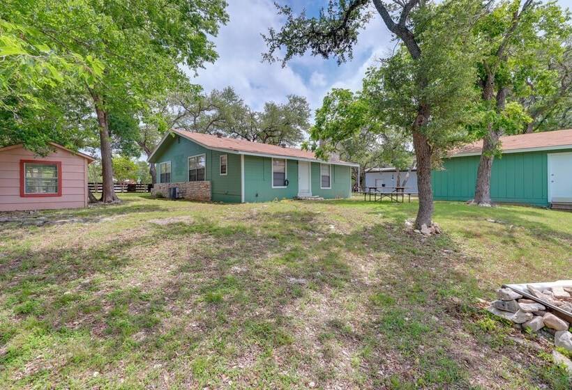 Pet Friendly Canyon Lake Home   2 Mi To Beach!