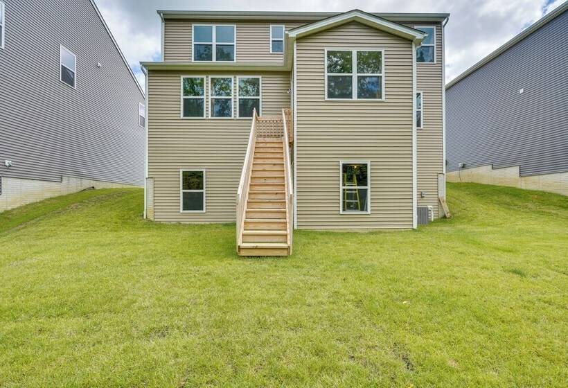 25 Mi To Columbus: Pet Friendly Family Home!