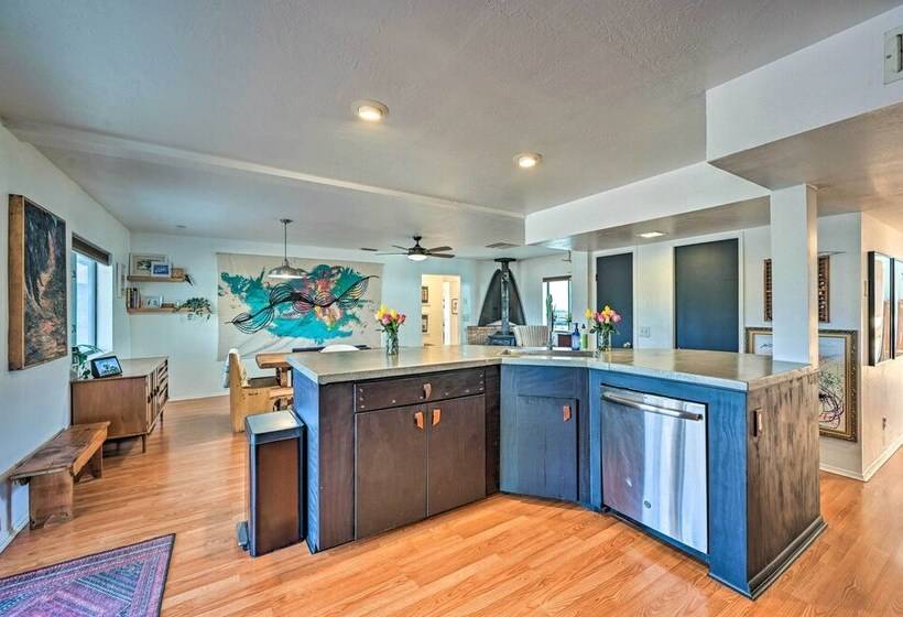Pet Friendly Gem W/ Treehouse 20 Mi To Sedona