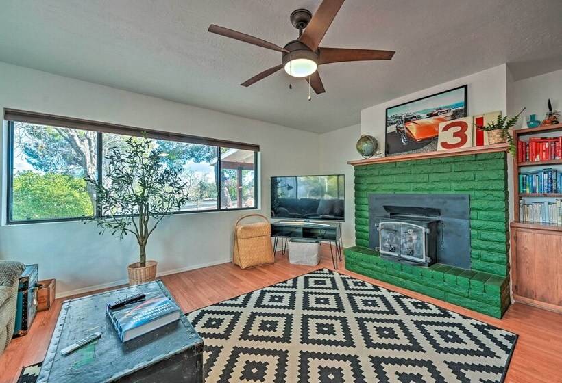 Pet Friendly Gem W/ Treehouse 20 Mi To Sedona
