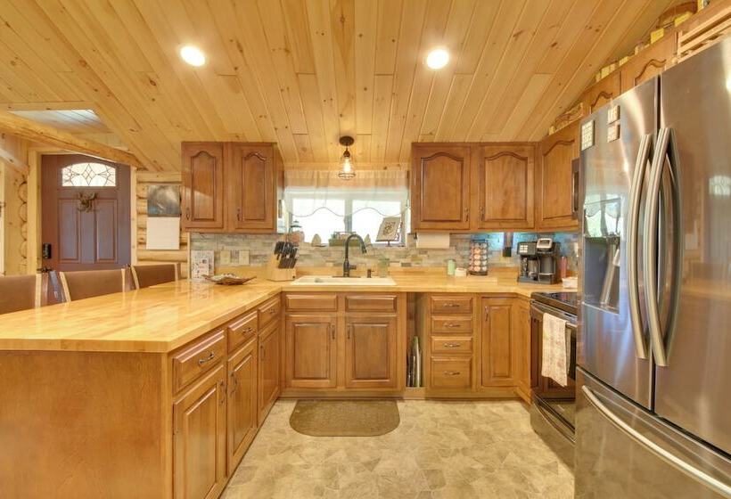 Unique Maine Log Cabin W/ Trout Ponds & Sauna!