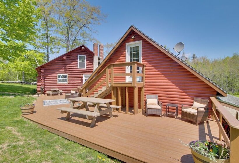 Unique Maine Log Cabin W/ Trout Ponds & Sauna!