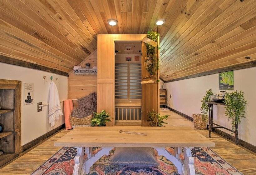 Unique Maine Log Cabin W/ Trout Ponds & Sauna!