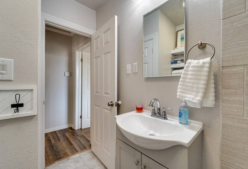 Pet Friendly North Texas Home W/ Spacious Yard!