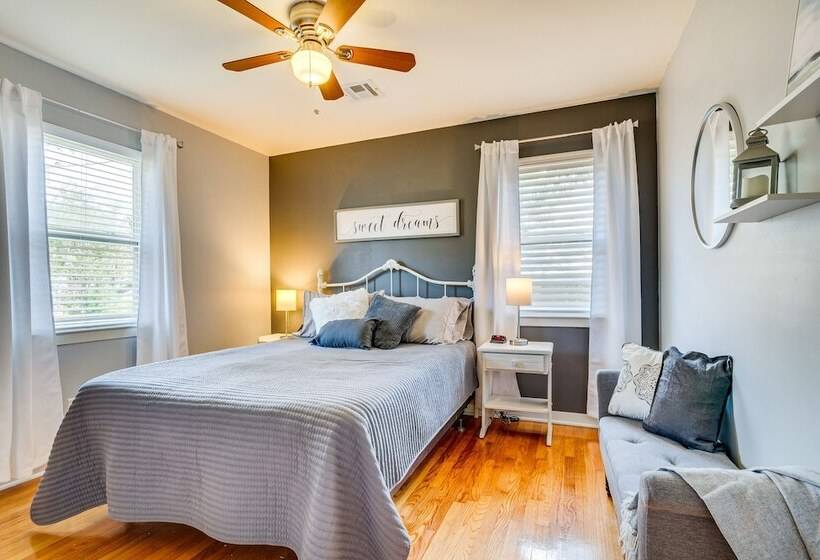 Pet Friendly Pensacola Home W/ Sunny Backyard!