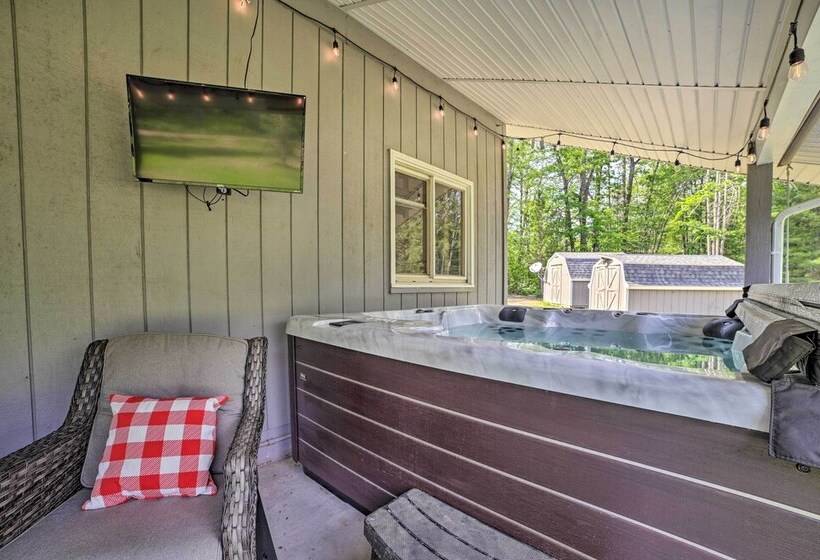 Pet Friendly Home W/ Hot Tub In Northern Michigan!