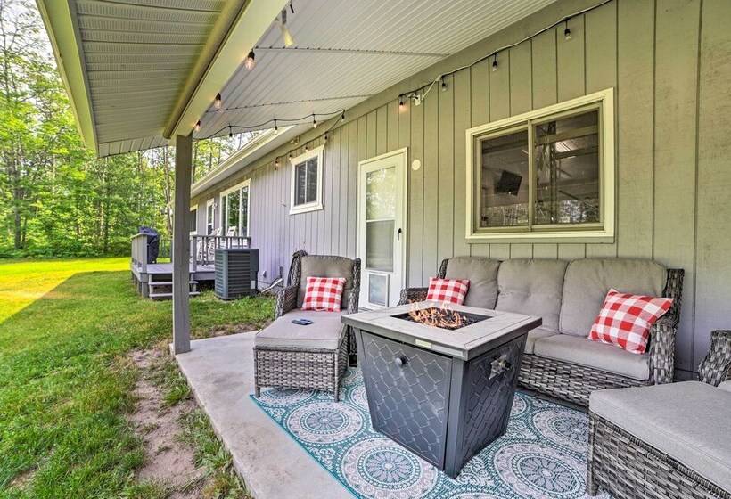 Pet Friendly Home W/ Hot Tub In Northern Michigan!