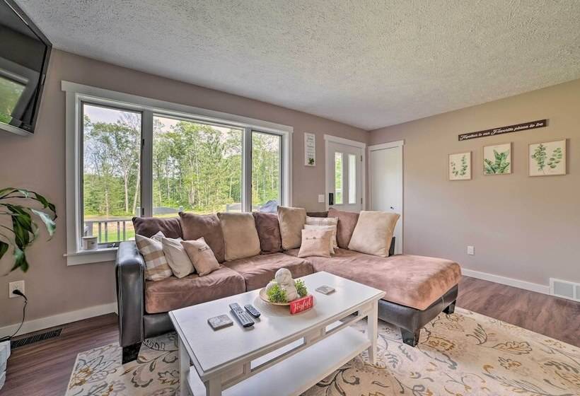 Pet Friendly Home W/ Hot Tub In Northern Michigan!