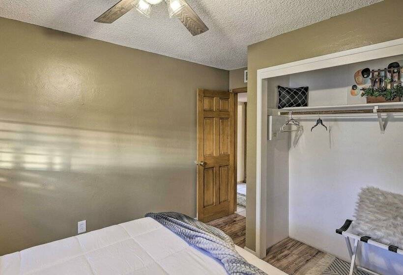 Petfriendly  Hygge Home  W/ Outdoor Pool!