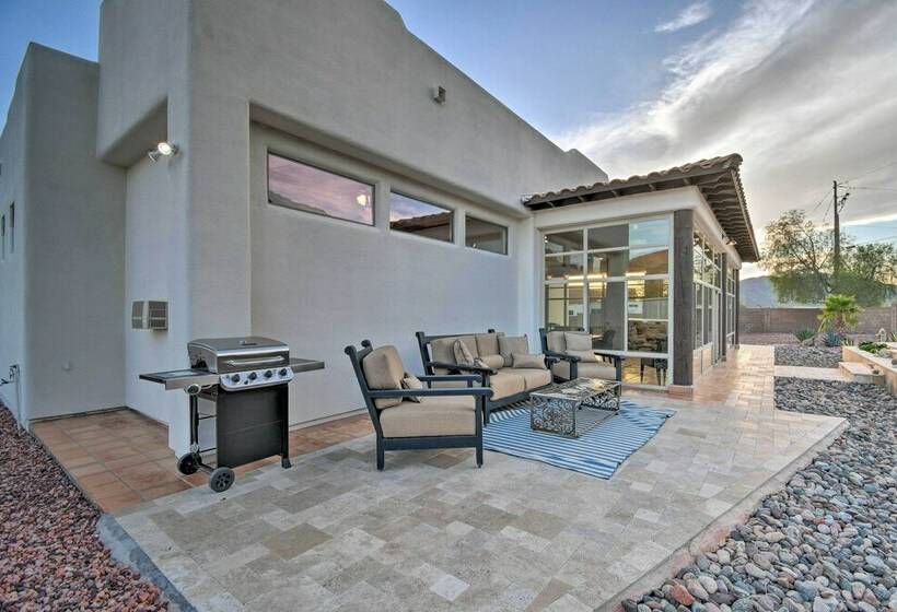Luxe Phoenix Home: Desert Butte View & Heated Pool