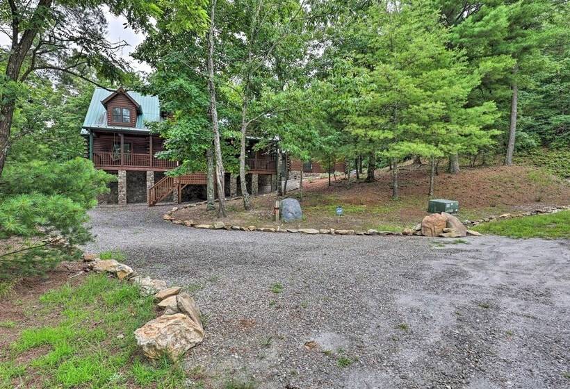 Purlear Luxury, Spacious Log Cabin W/ Mtn Views!