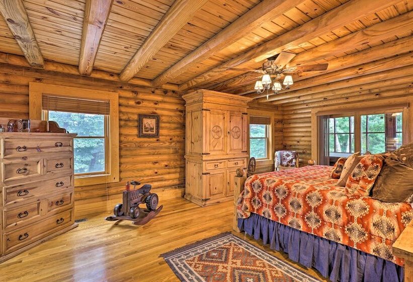 Purlear Luxury, Spacious Log Cabin W/ Mtn Views!
