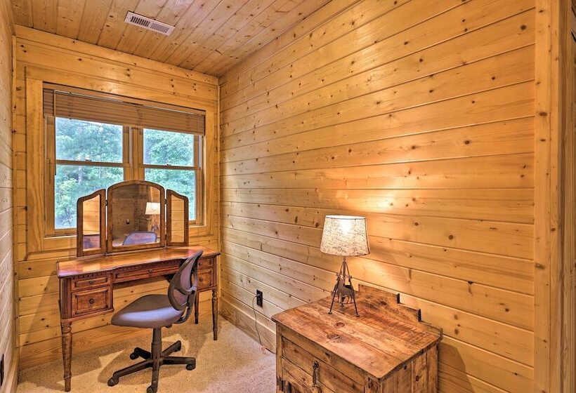 Purlear Luxury, Spacious Log Cabin W/ Mtn Views!