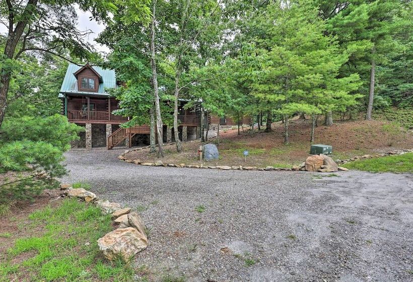Purlear Luxury, Spacious Log Cabin W/ Mtn Views!