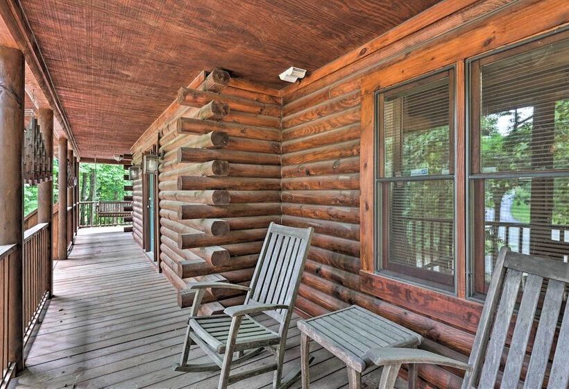 Purlear Luxury, Spacious Log Cabin W/ Mtn Views!