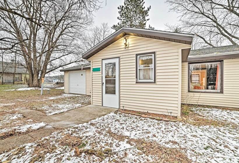 Quaint Frederic Home: Ski, Boat + Hike Nearby