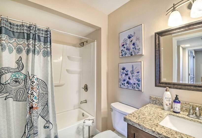 Quiet Sun City Home W/ Patio, Community Pool!