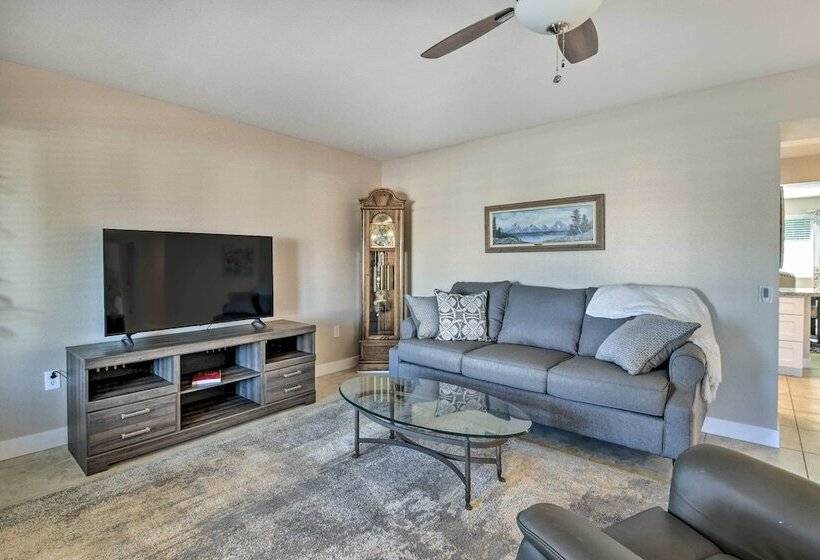 Quiet Sun City Home W/ Patio, Community Pool!