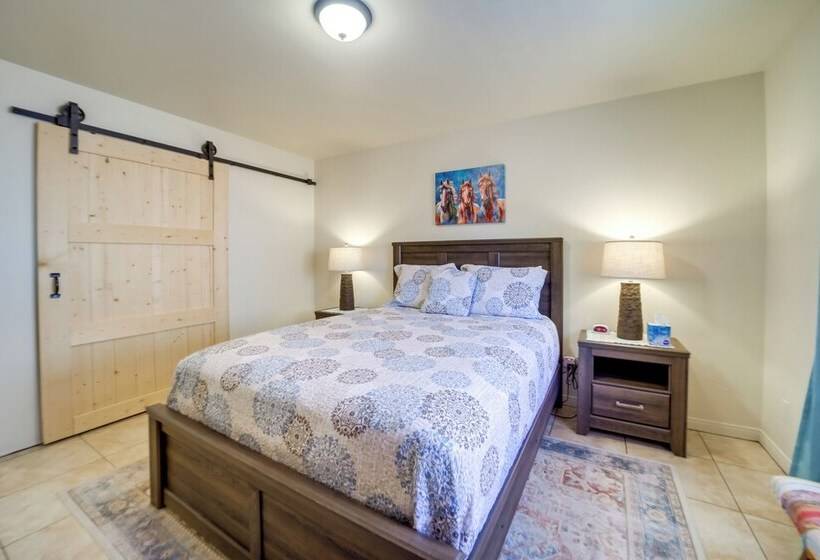 Red Rock Retreat W/ Patio: 3 Mi To Downtown Sedona