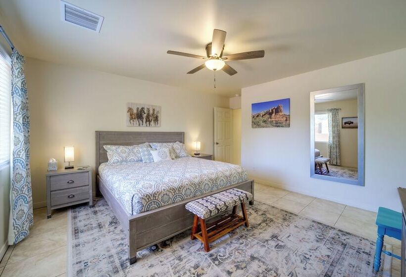 Red Rock Retreat W/ Patio: 3 Mi To Downtown Sedona