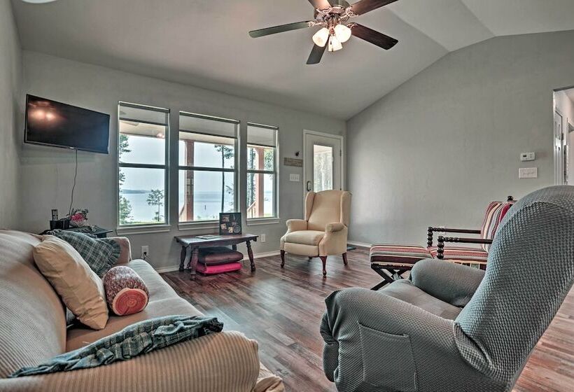 Relaxing Texas Getaway, 1 Mile To Boat Ramp!