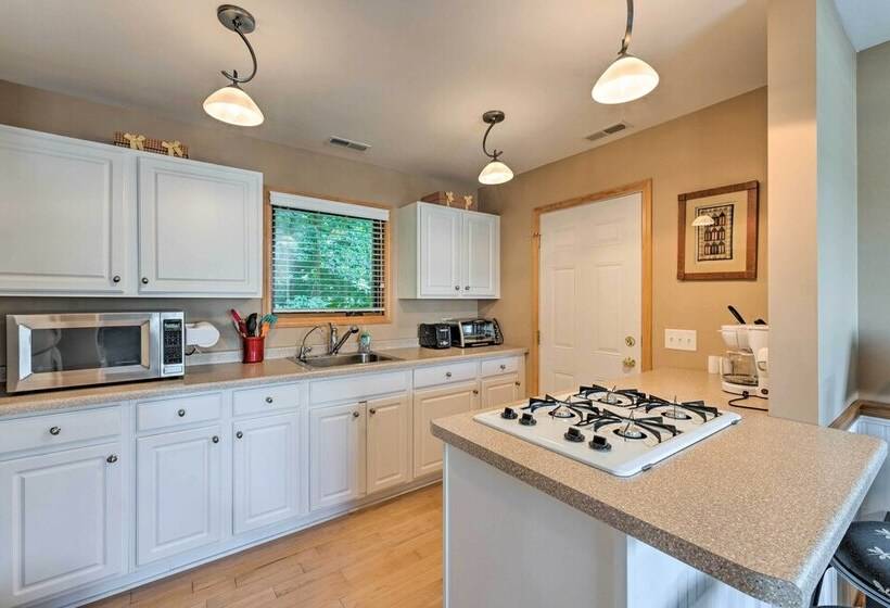 Renovated & Spacious Cabin W/ Patio & Grounds