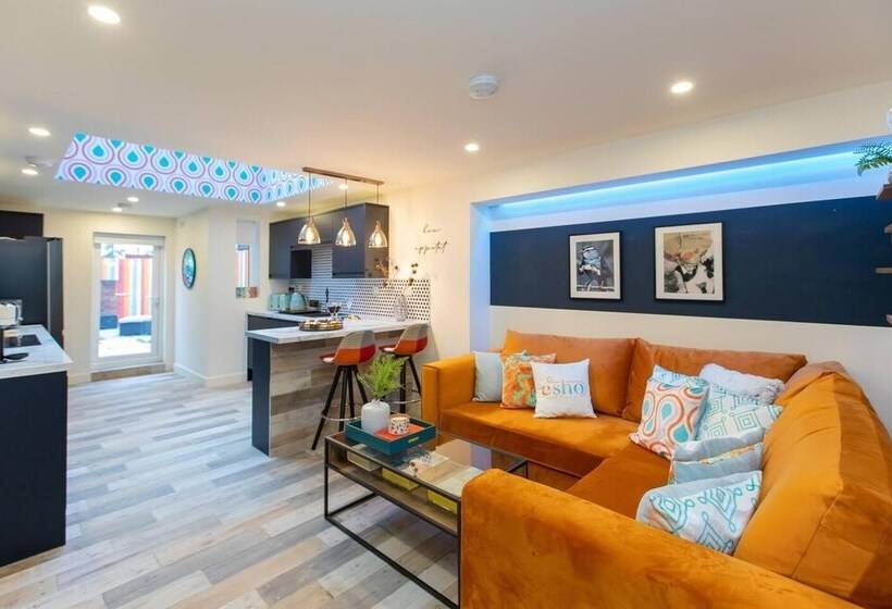 レジデンス All Ensuite,smarttvs,garden,20 Mins To Nec,parking