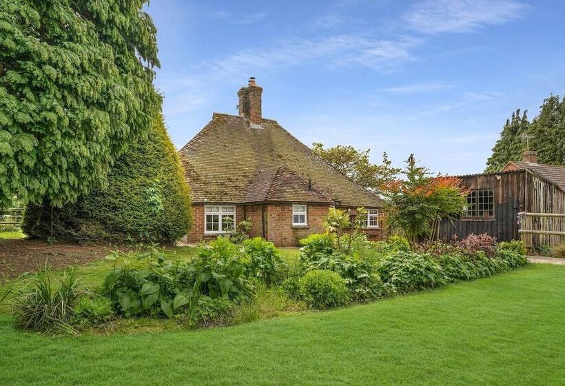 إقامة Charming, Dog Friendly Countryside Retreat