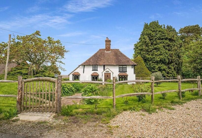 إقامة Charming, Dog Friendly Countryside Retreat