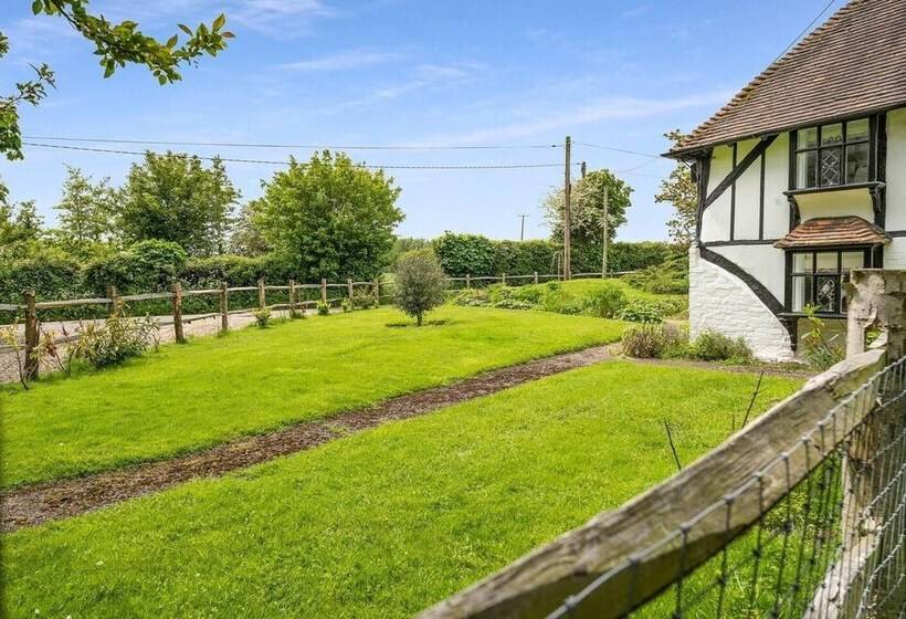 إقامة Charming, Dog Friendly Countryside Retreat