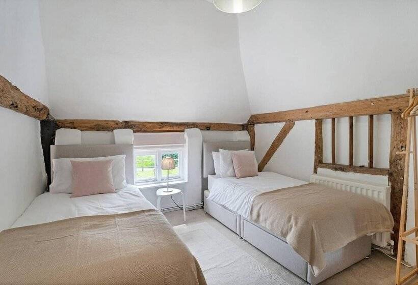 إقامة Charming, Dog Friendly Countryside Retreat