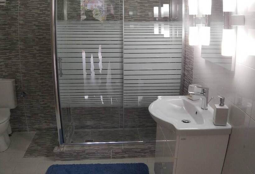 اقامتگاه Nefeli House Syros