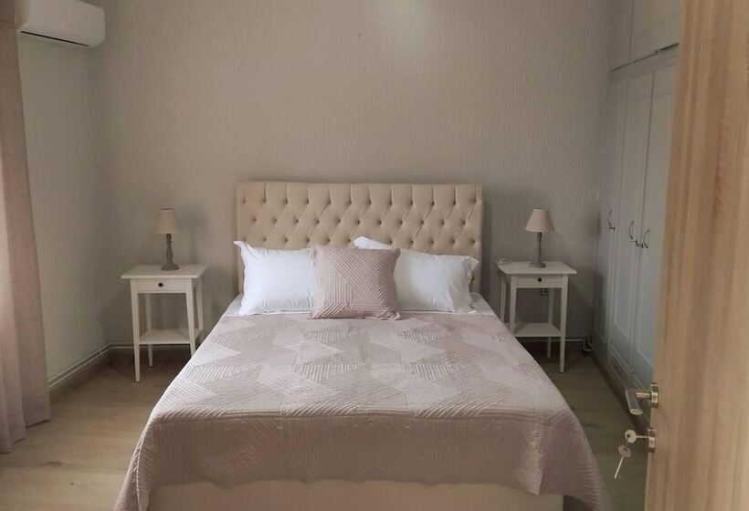 اقامتگاه Nefeli House Syros