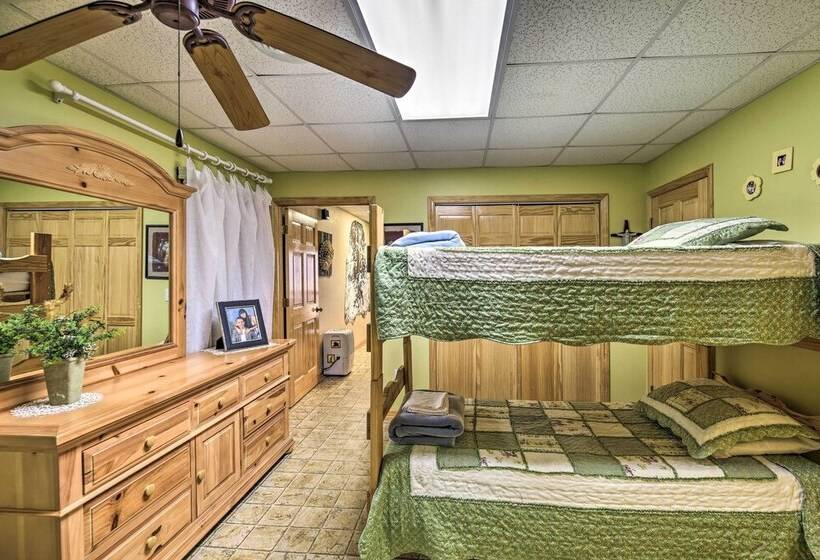 River Dream Cabin  On New River W/ Deck, Fire Pit