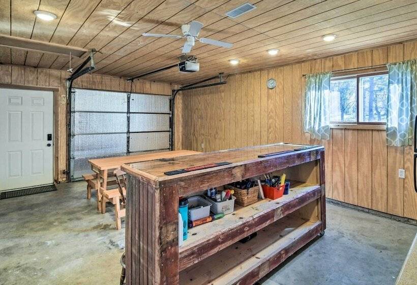 Riverfront Dixon, Illinois, Vacation Rental!