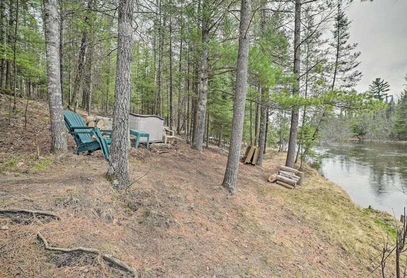 Riverfront Lewiston Cabin W/ Stone Fireplace!
