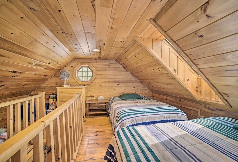 Riverfront Lewiston Cabin W/ Stone Fireplace!