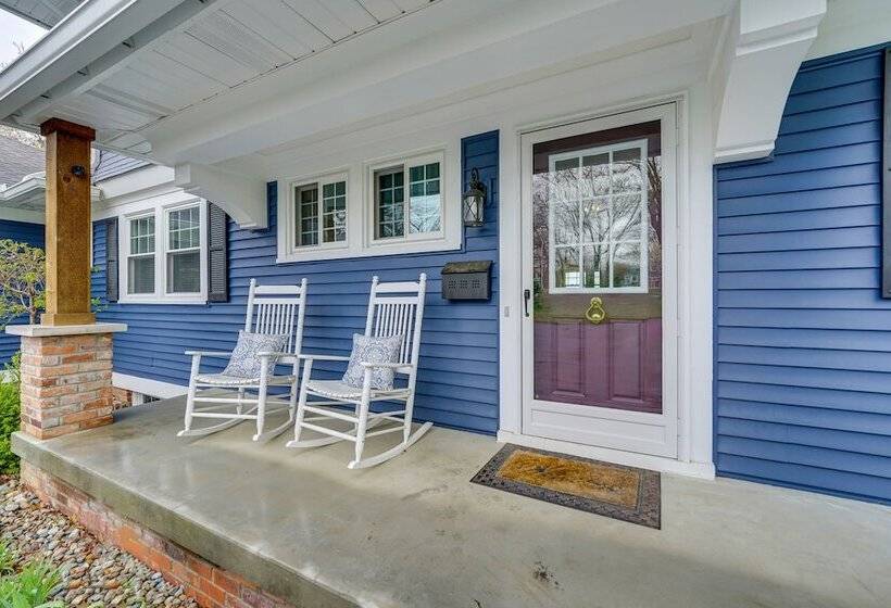 Riverfront St Clair Home   Walk To Downtown!