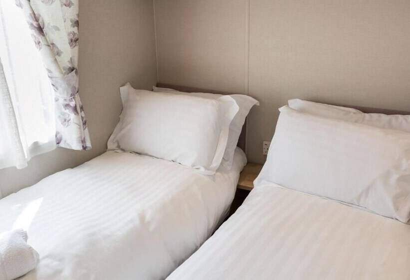 Rosedale Lakeside Lodge