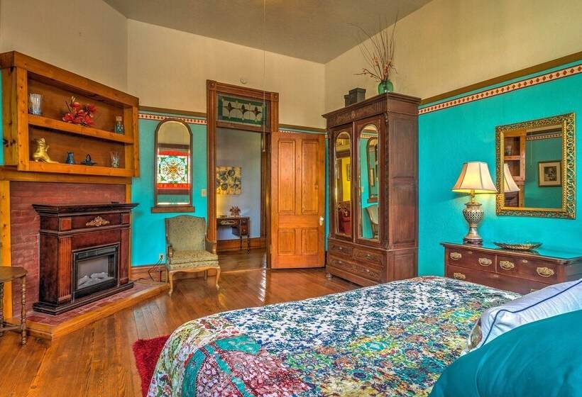 Russellville House W/ Garden   Walk To Main Street