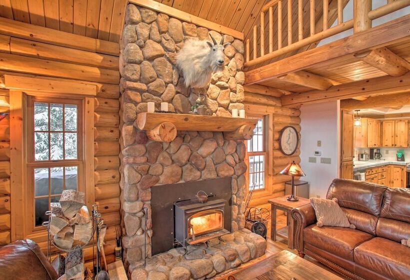 Rustic Gotham Bay Cabin On Lake Coeur D Alene