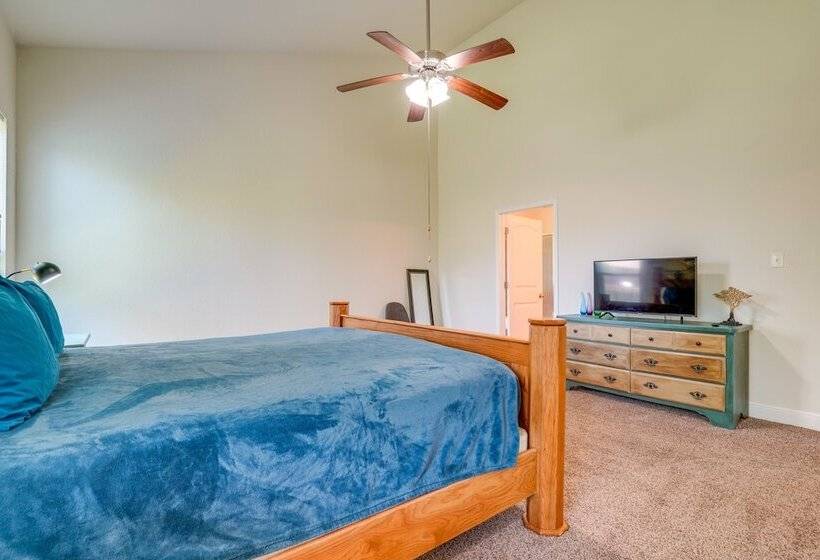 San Antonio Home W/ Fenced Yard & Patio!