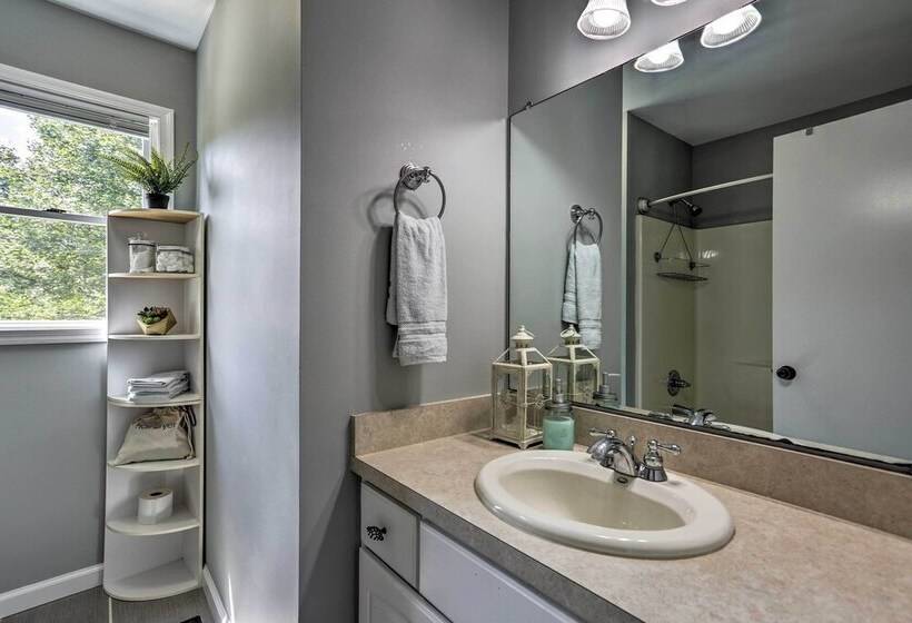 Scotron Home W/game Room   5 Miles To Skiing!