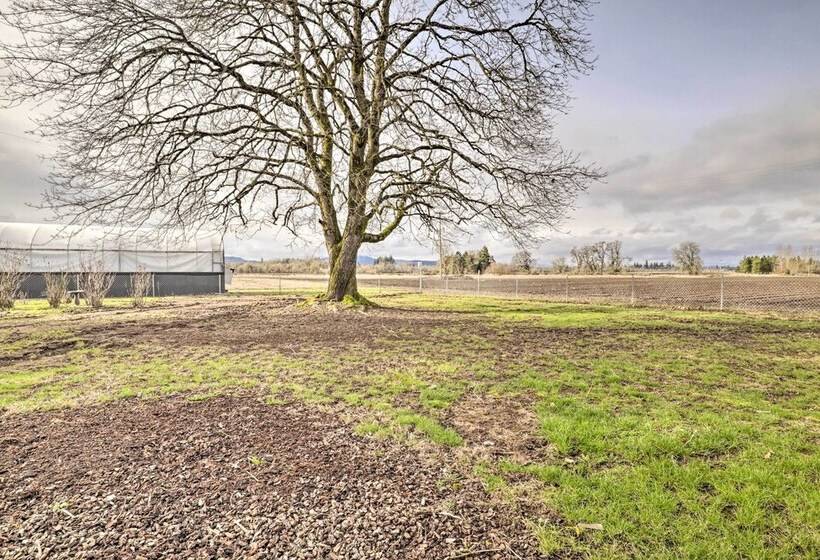 Secluded Albany Escape, Pet Friendly W/ Fee