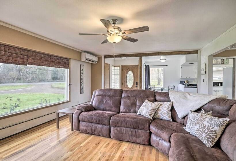 Secluded Albany Escape, Pet Friendly W/ Fee