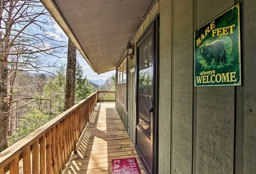 Quiet Cabin W/ Mountain Views ~ 3 Mi To Gatlinburg
